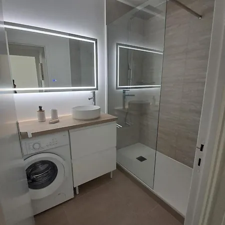 Appartement L'océanide, F2 Du Bureau, Vue Latérale